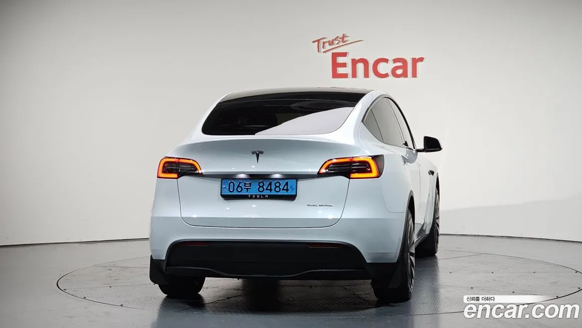 Tesla Model Y 2024 из KR, фото 4