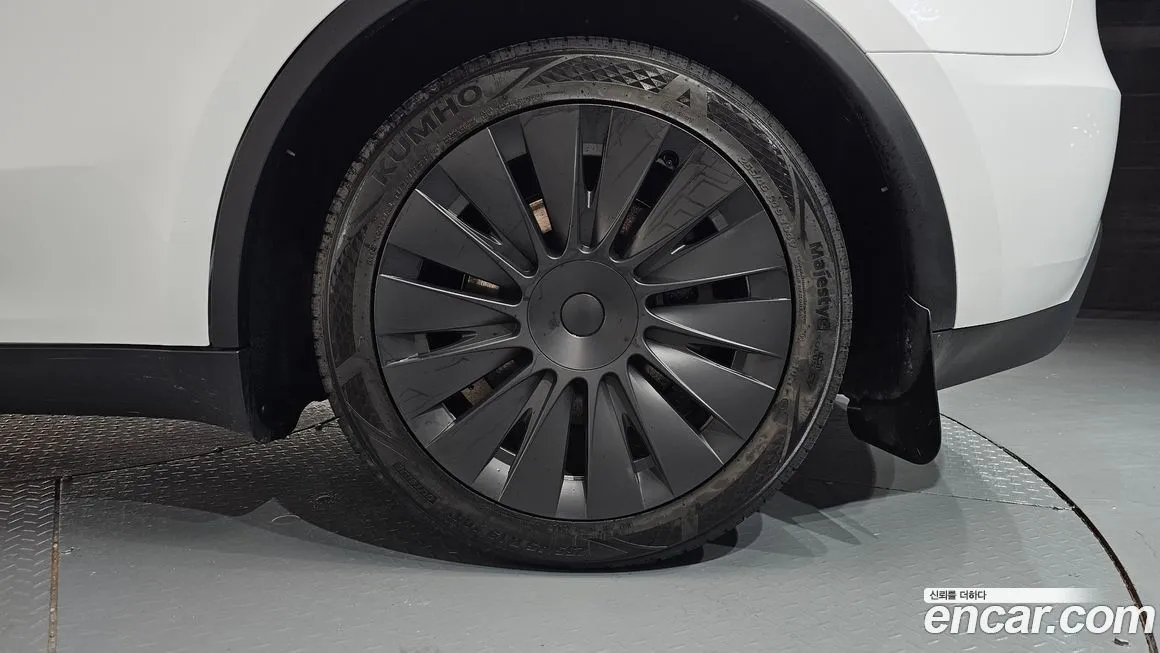 Tesla Model Y 2024 из KR, фото 5
