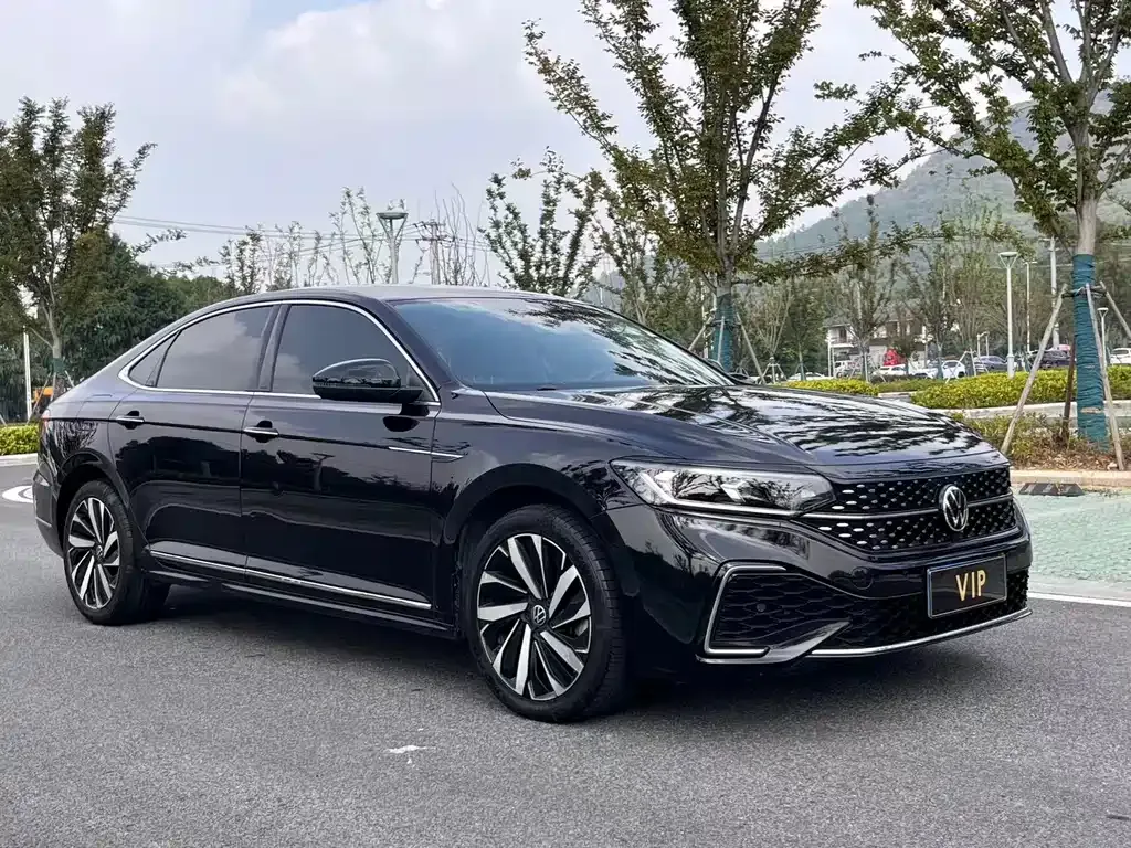 Volkswagen Passat 2021 из CN, фото 1