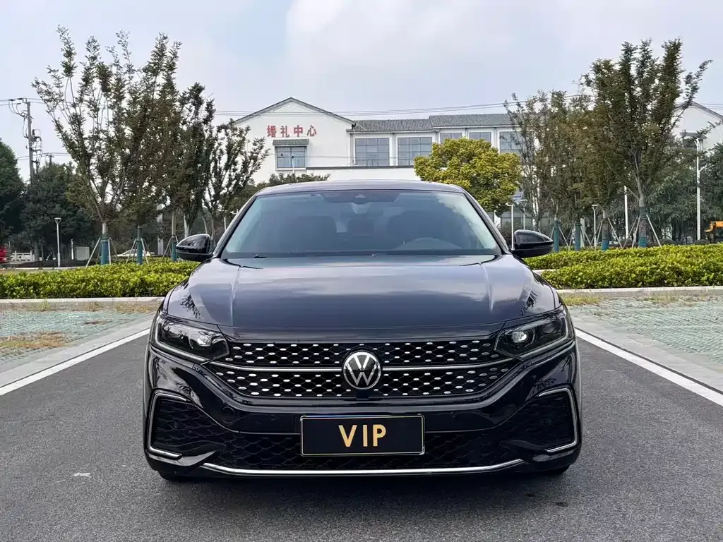 Volkswagen Passat 2021 из CN, фото 2