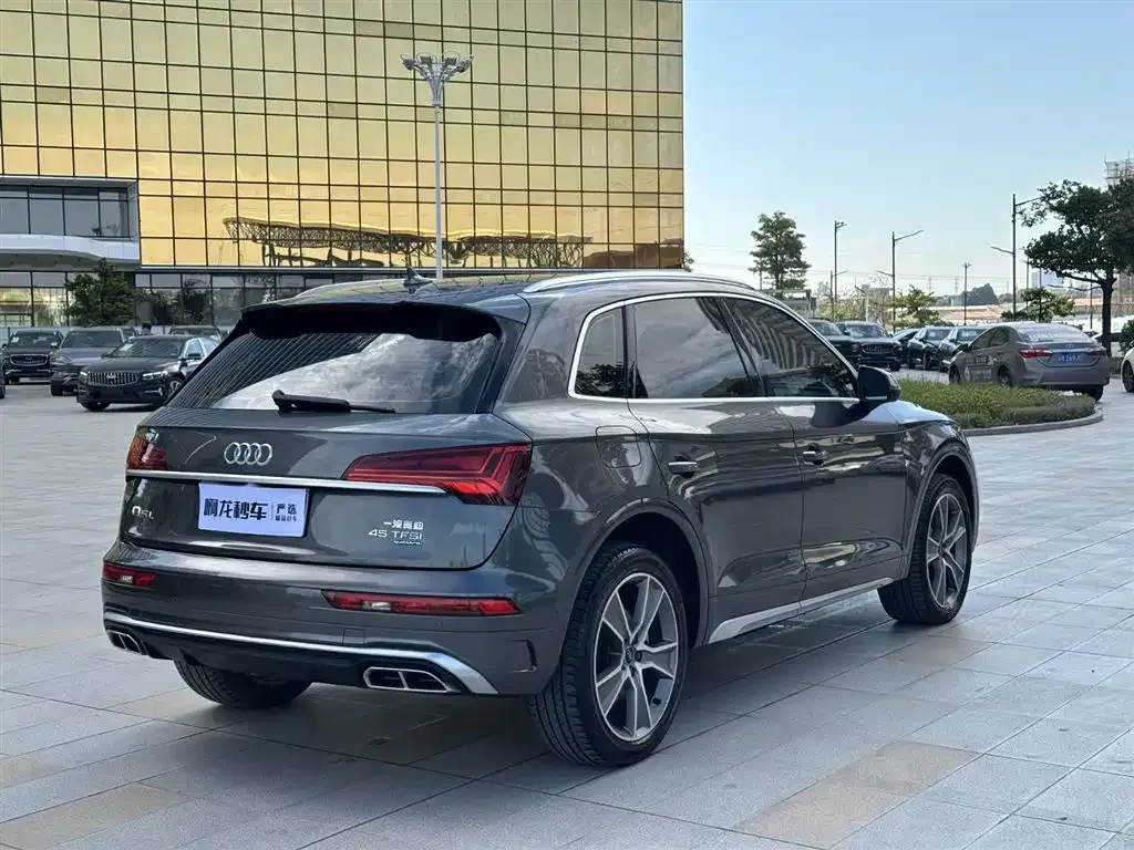 Audi Q5L 2021 из CN, фото 6