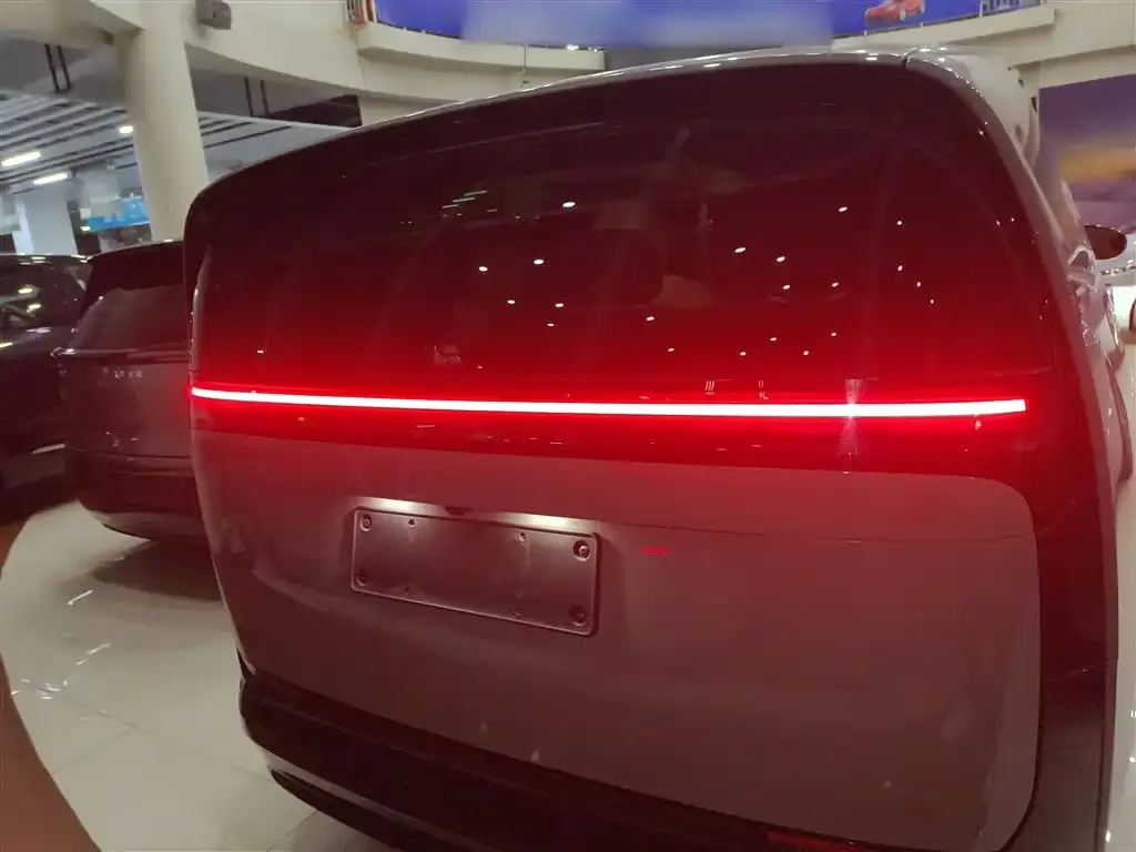 Li Auto MEGA 2024 из CN, фото 6
