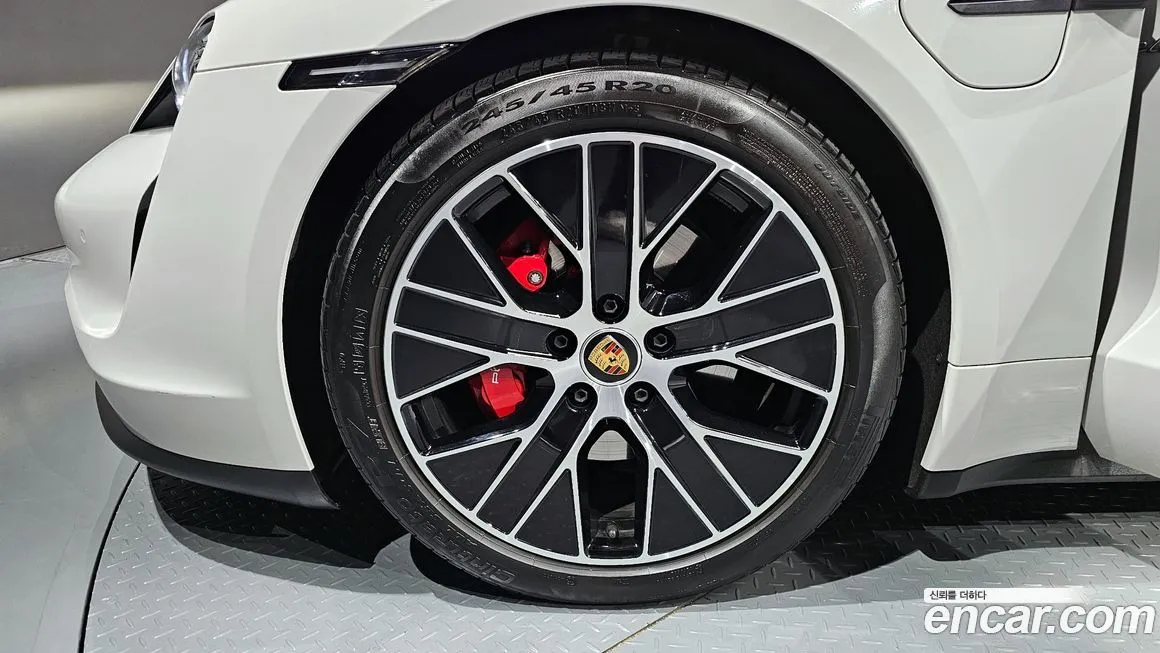 Porsche Taycan 2023 из KR, фото 5