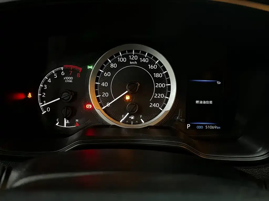 Toyota Corolla 2022 из CN, фото 10