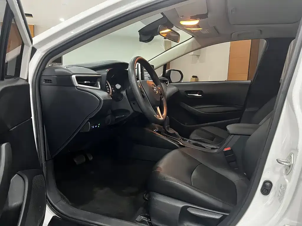 Toyota Corolla 2022 из CN, фото 7