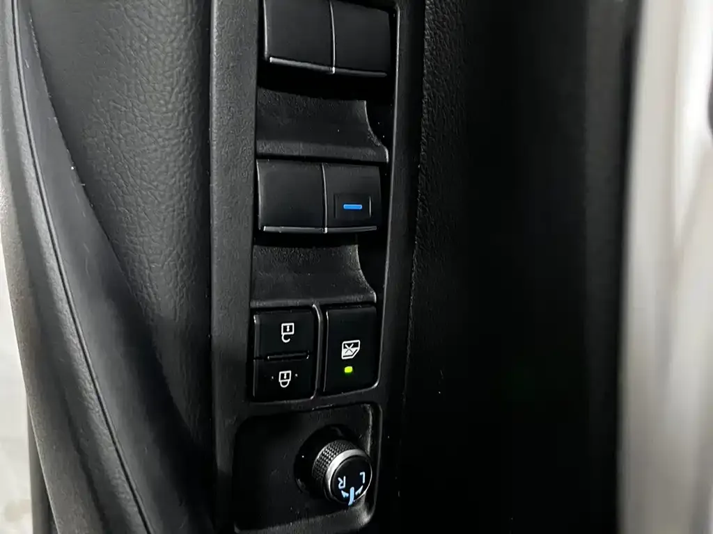 Toyota Corolla 2022 из CN, фото 8