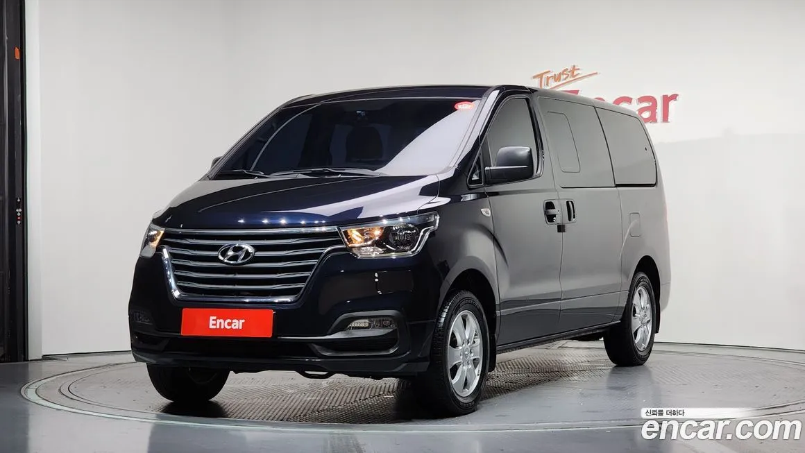 Hyundai Starex