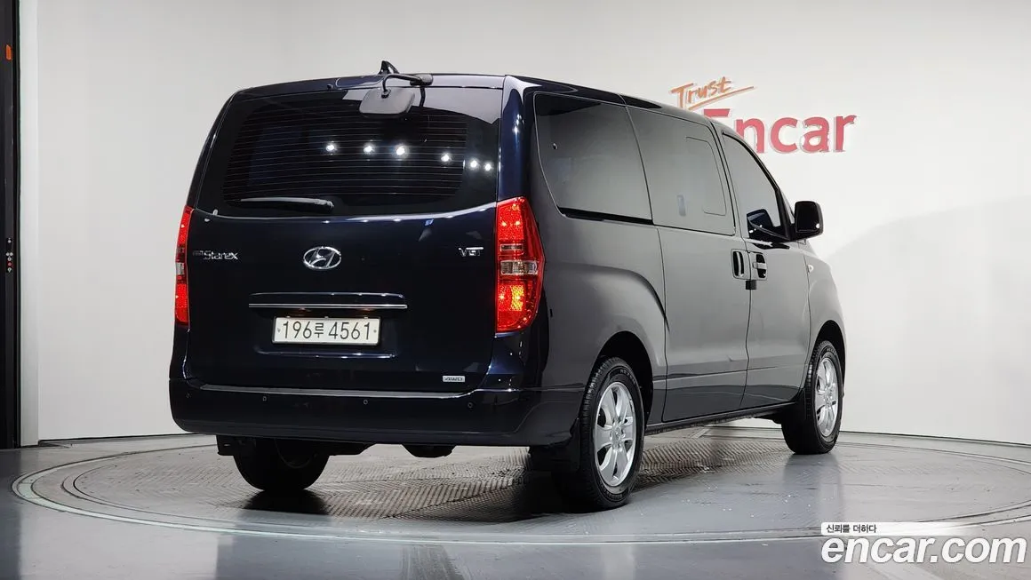 Hyundai Starex 2021 из KR, фото 2