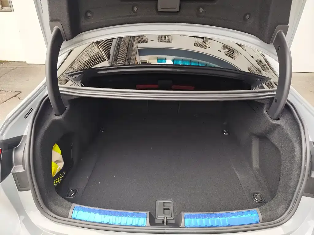 Audi A5L 2025 из CN, фото 10