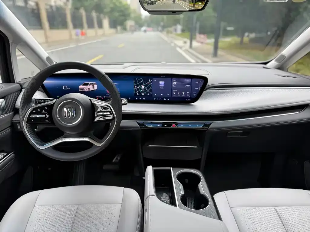 Buick GL8 2024 из CN, фото 9