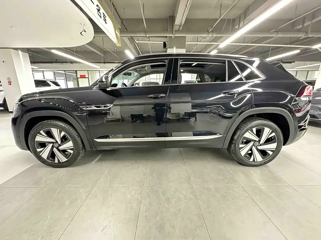 Volkswagen Teramont 2023 из CN, фото 3