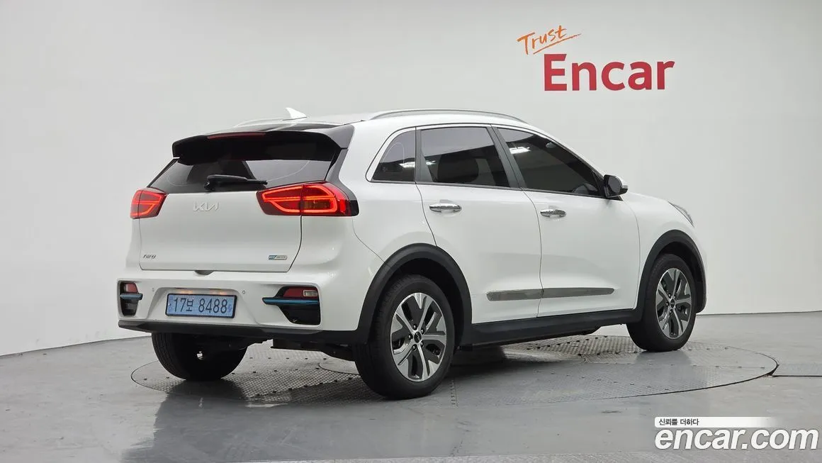 Kia Niro — фото 2