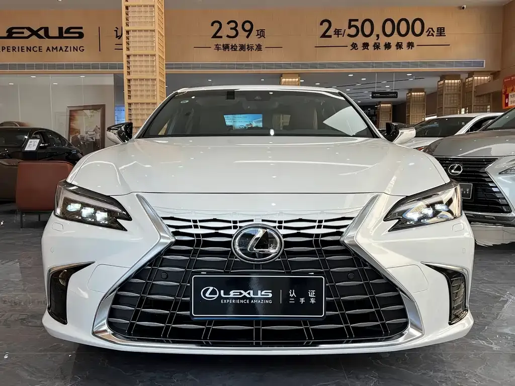 Lexus ES — фото 2