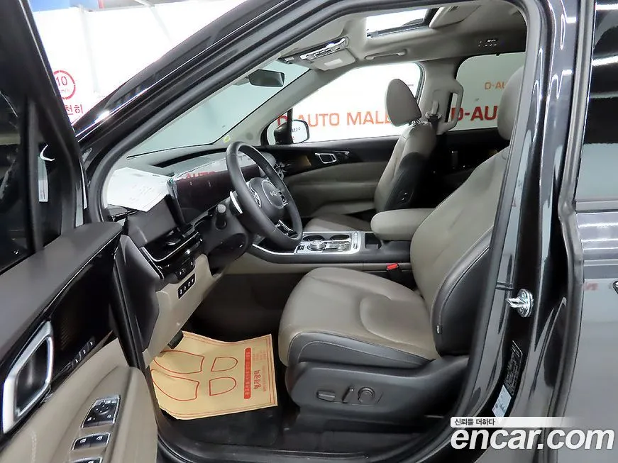 Kia Carnival — фото 10