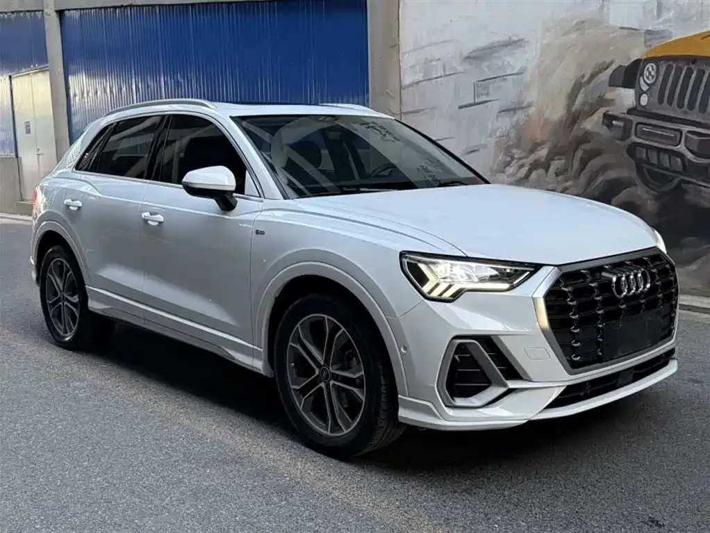 Audi Q3 — фото 4
