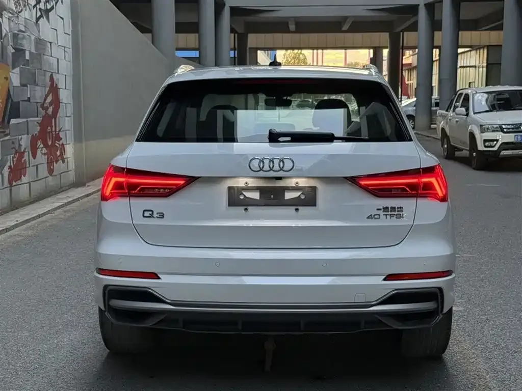 Audi Q3 — фото 6