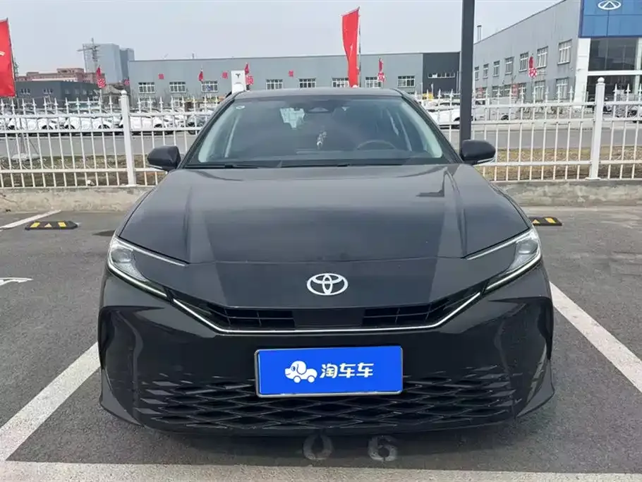 Toyota Camry 2025 из CN, фото 2