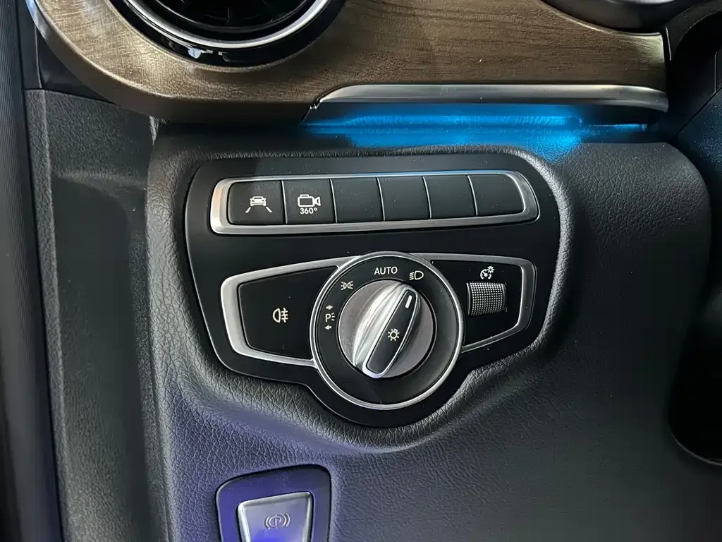 Mercedes-Benz V-Class 2023 из CN, фото 10