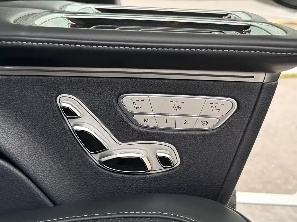 Mercedes-Benz V-Class 2023 из CN, фото 10