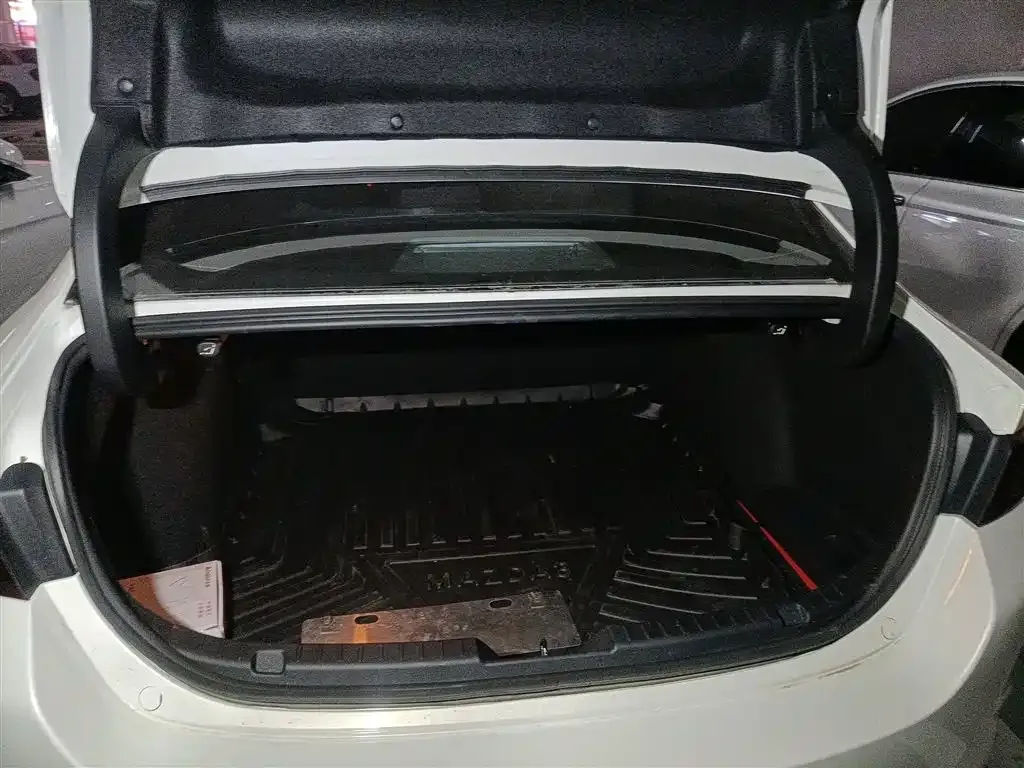 Mazda 3 Axela 2025 из CN, фото 10