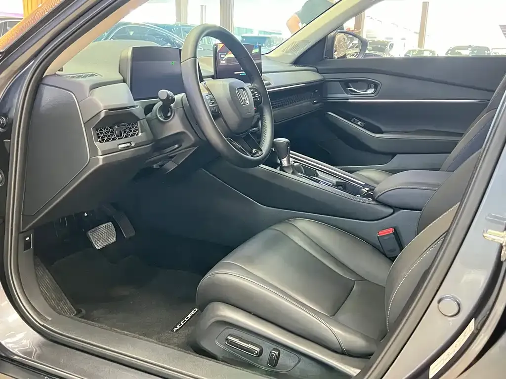 Honda Accord 2024 из CN, фото 4