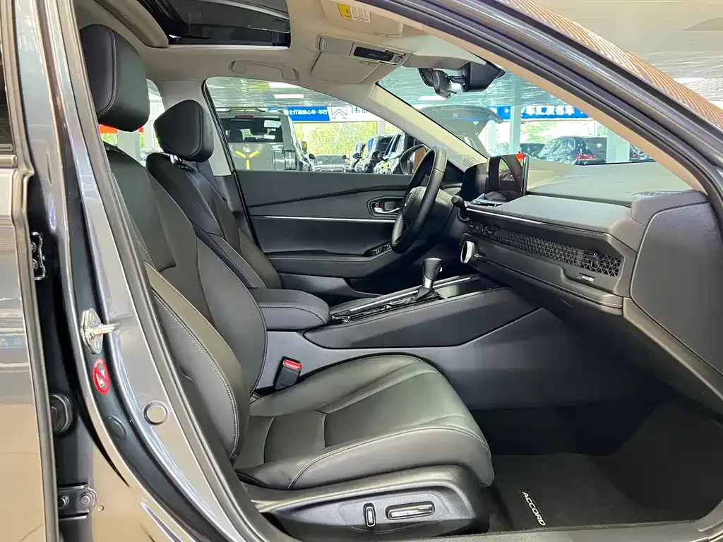 Honda Accord 2024 из CN, фото 9