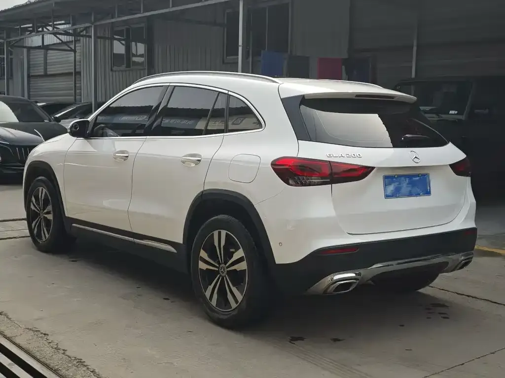 Mercedes-Benz GLA — фото 9