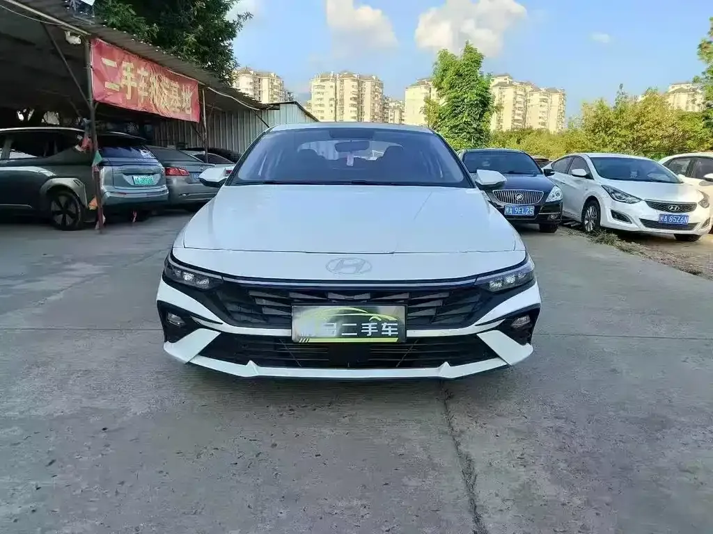Hyundai Elantra 2024 из CN, фото 2