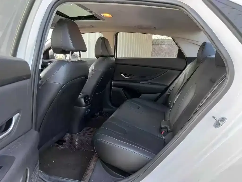 Hyundai Elantra 2024 из CN, фото 6