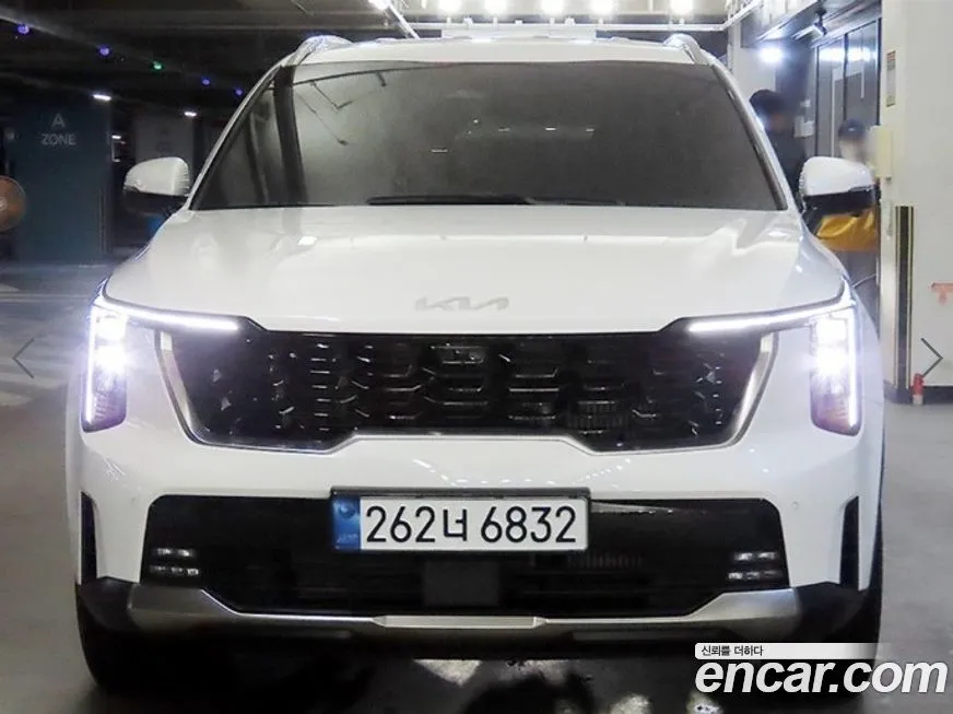 Kia Sorento — фото 1