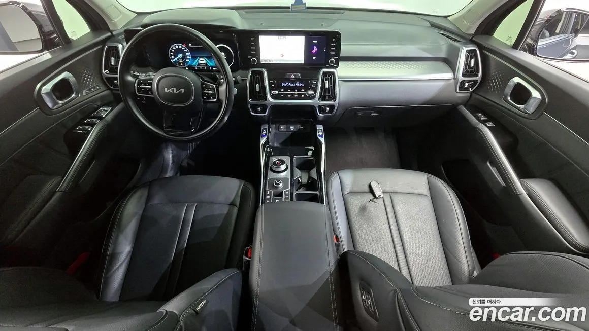 Kia Sorento — фото 7