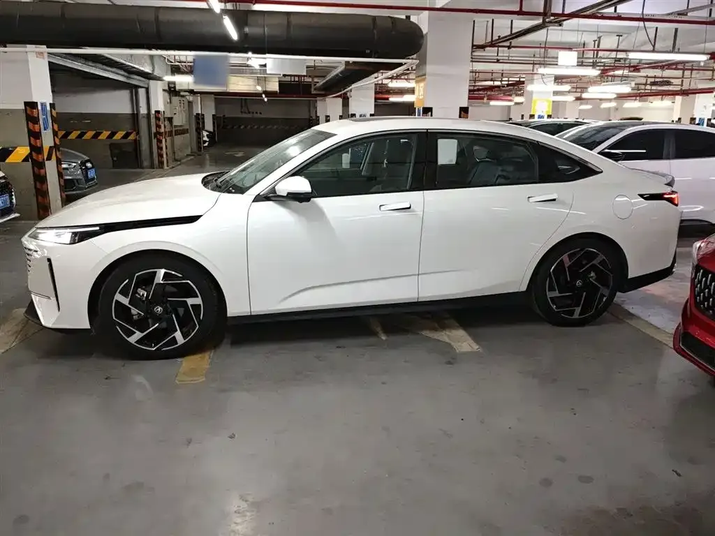 Changan Yida 2023 из CN, фото 5