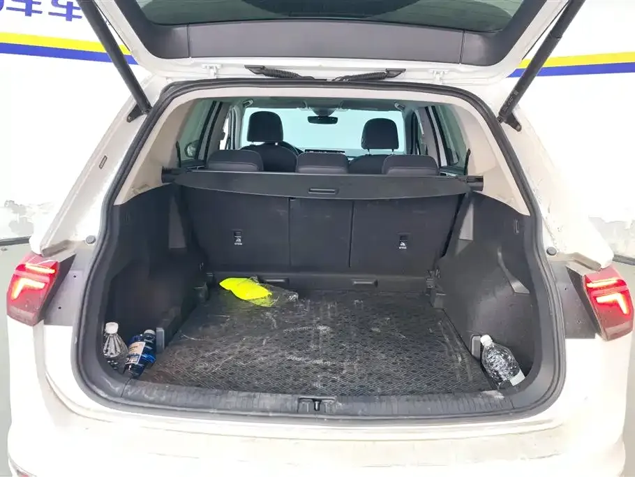 Volkswagen Tiguan L 2023 из CN, фото 4