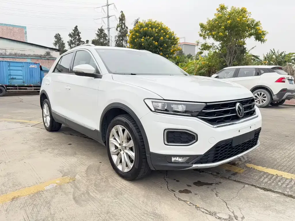 Volkswagen T-Roc 2023 из CN, фото 3