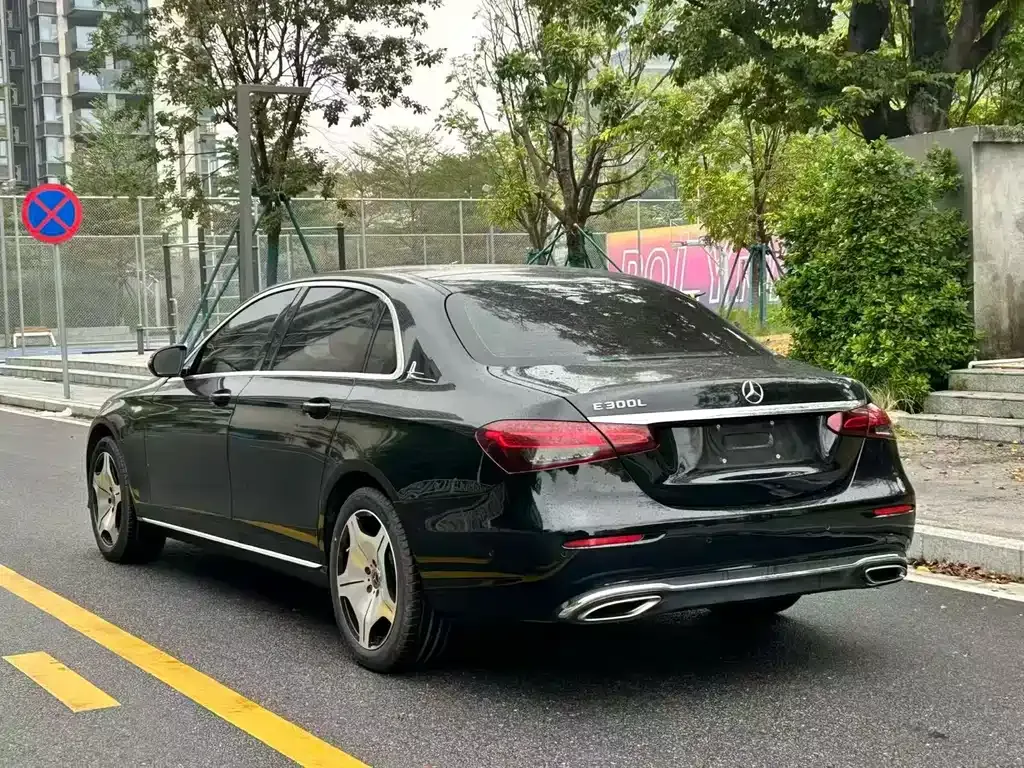 Mercedes-Benz E-Class 2022 из CN, фото 7