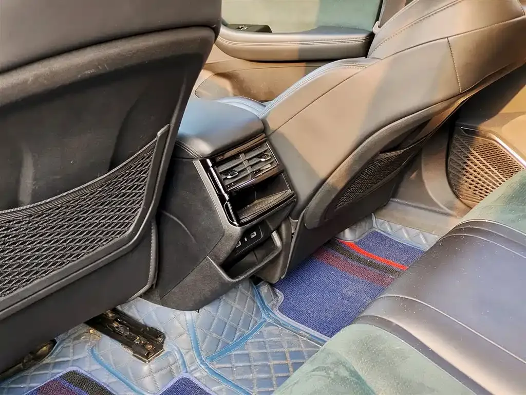 Geely Xingyue L 2022 из CN, фото 9