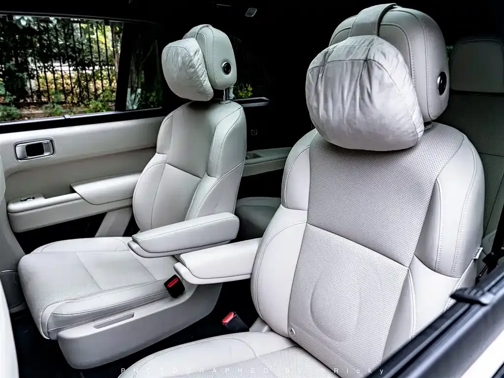Li Auto L8 2024 из CN, фото 9