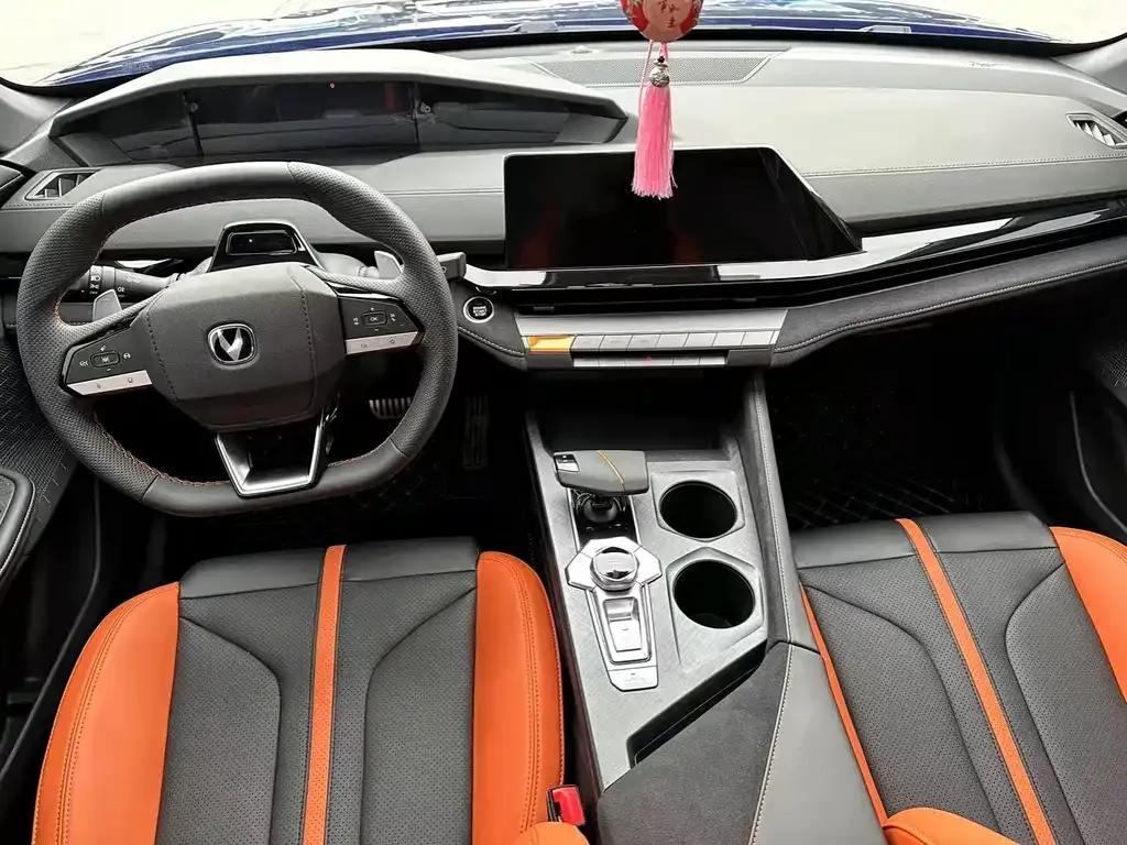 Changan UNI-V 2024 из CN, фото 4