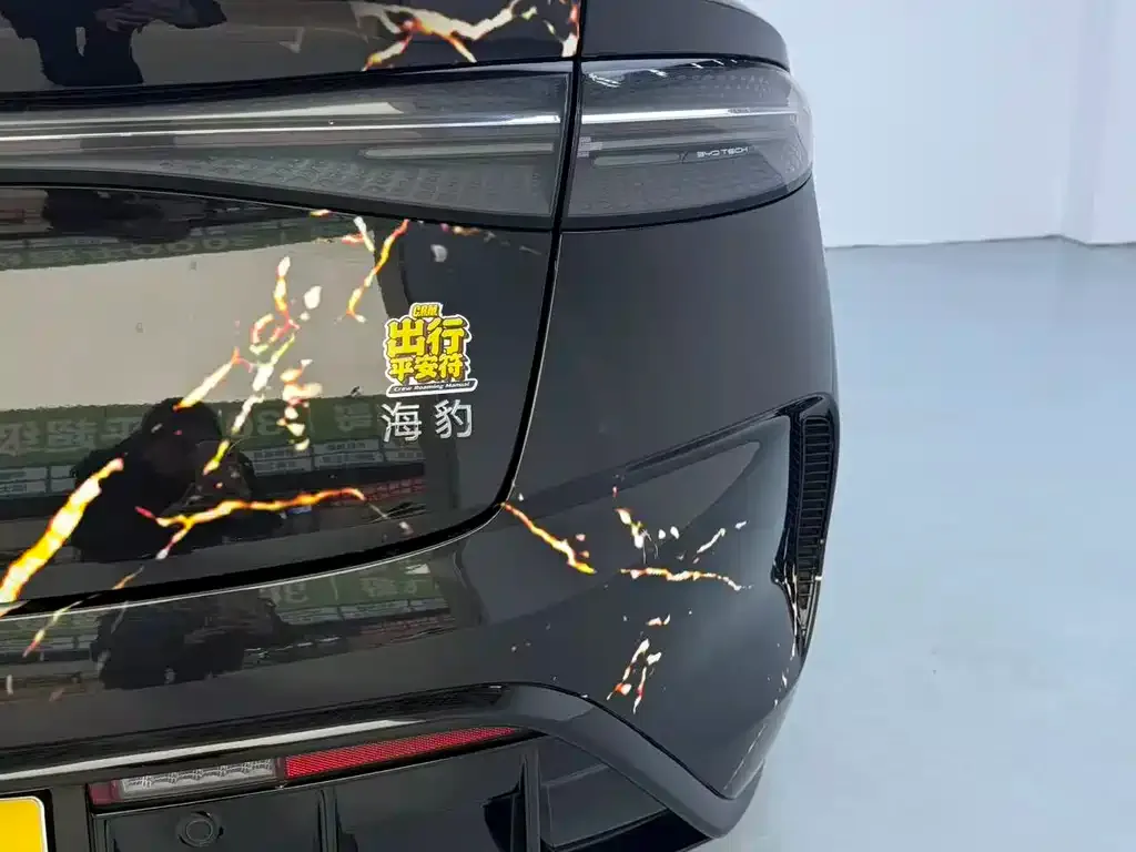 BYD Seal — фото 9