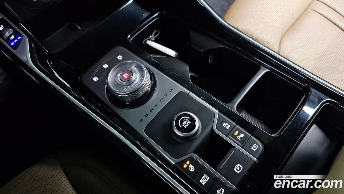 Kia Sorento — фото 9