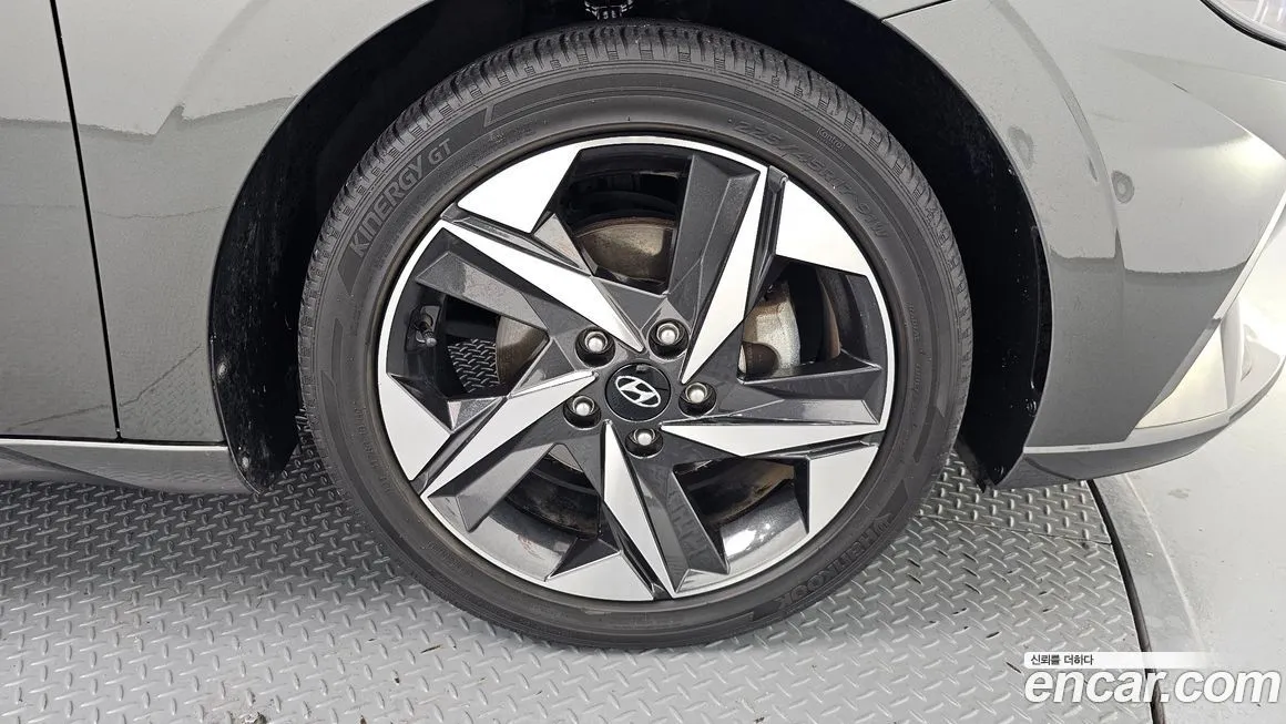 Hyundai AVANTE — фото 5