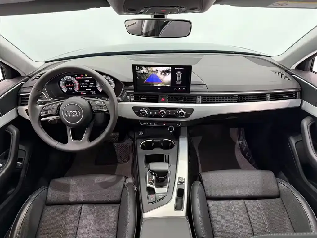 Audi A4L 2021 из CN, фото 6