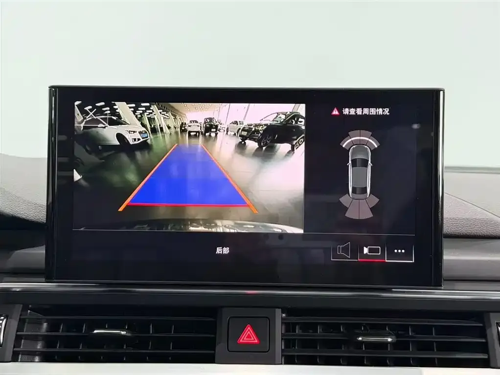 Audi A4L 2021 из CN, фото 8