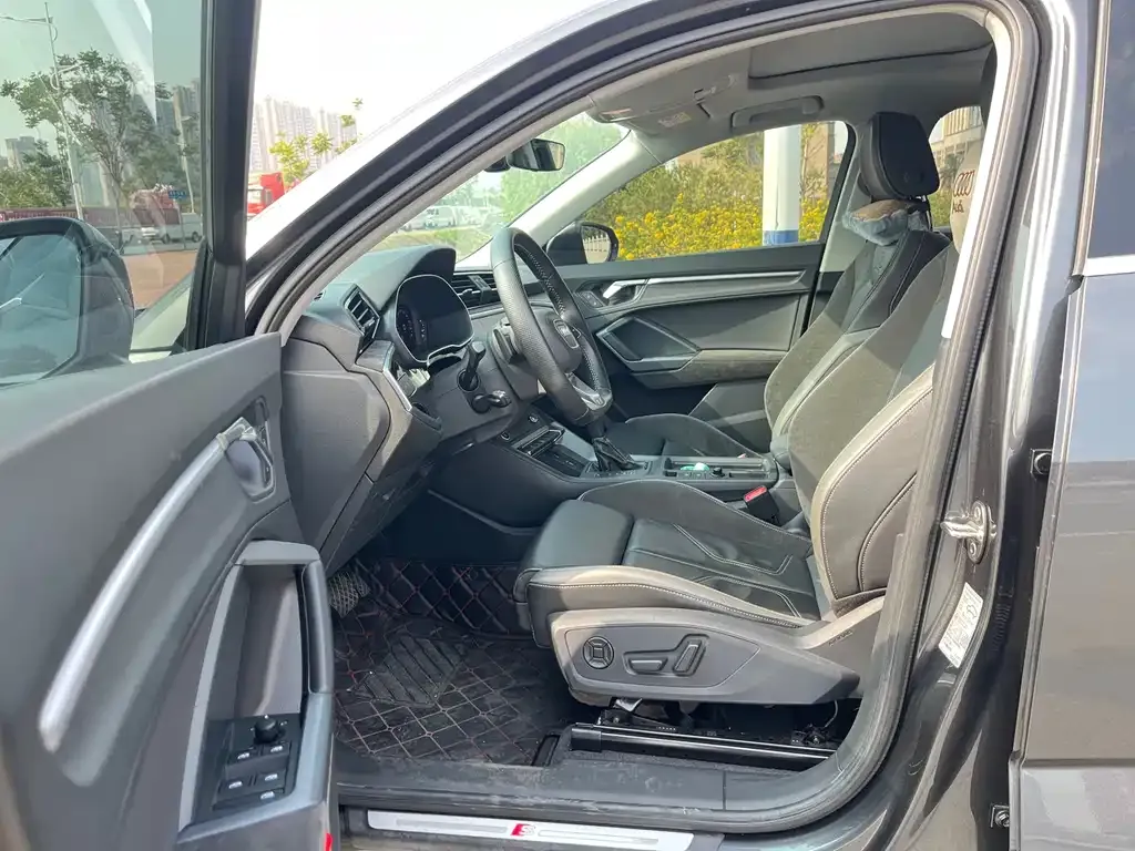 Audi Q3 Sportback — фото 7