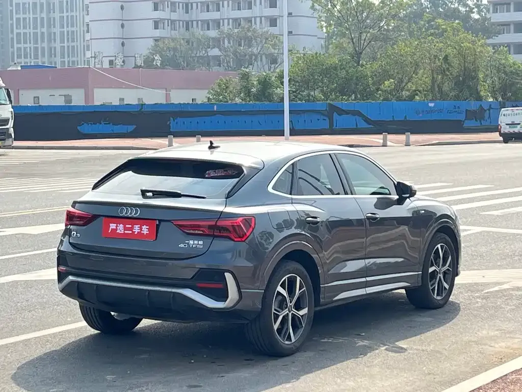 Audi Q3 Sportback — фото 9