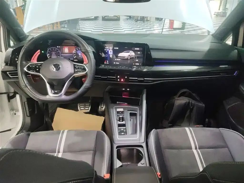Volkswagen Golf 2021 из CN, фото 10