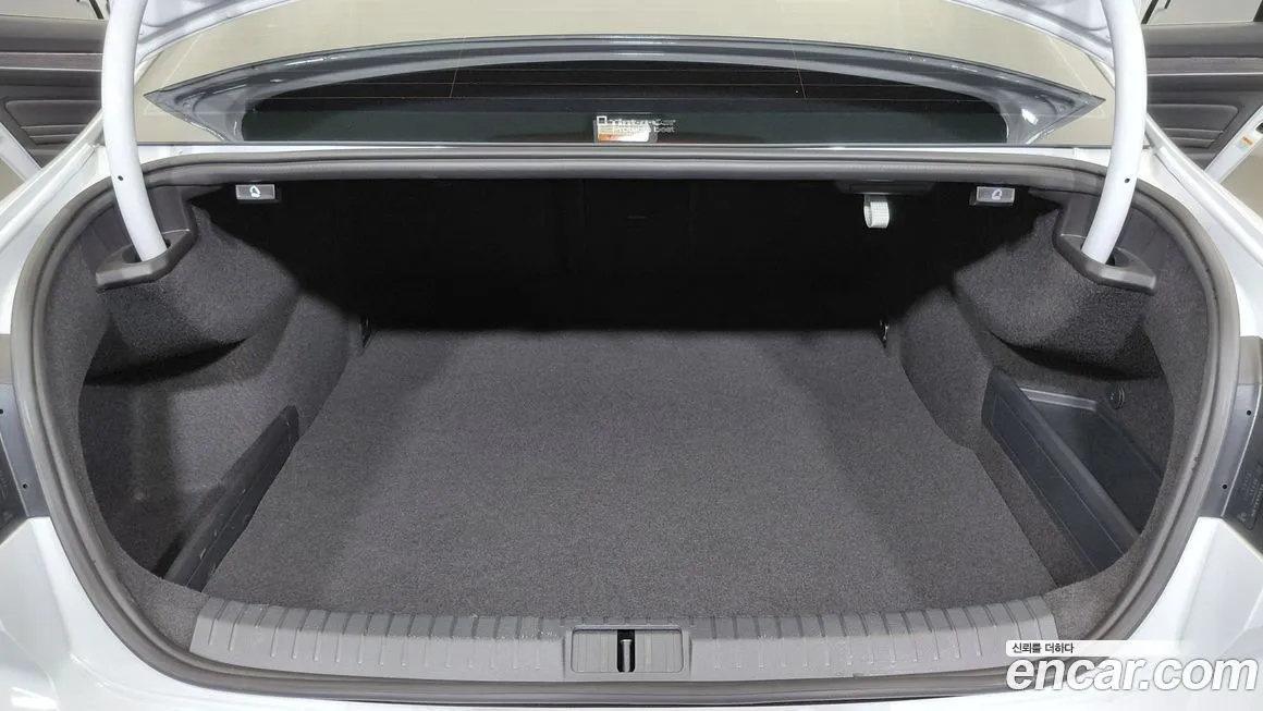 Volkswagen Passat 2022 из KR, фото 6