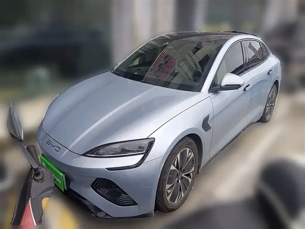 BYD Seal — фото 2