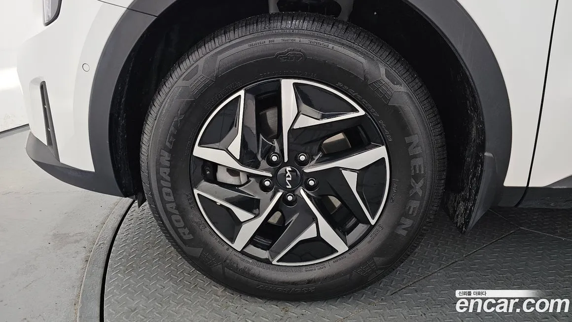 Kia Sorento — фото 5