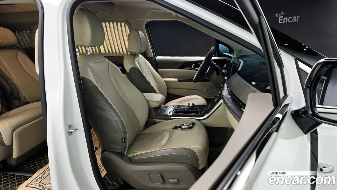Kia Carnival — фото 10